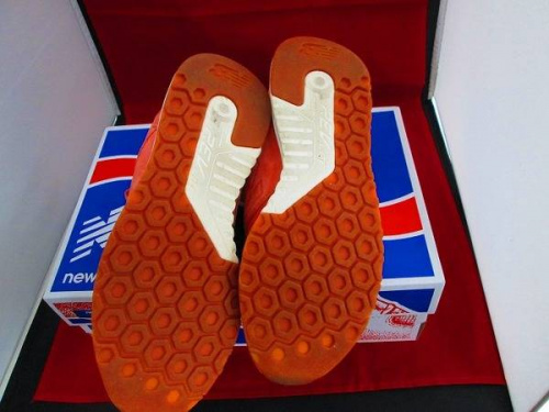 ハイカットスニーカーのnew balance