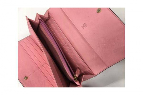 三つ折り長財布のMCM