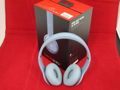 ヘッドホンのBeats