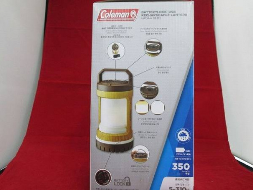 キャンプ用品のLEDランタン