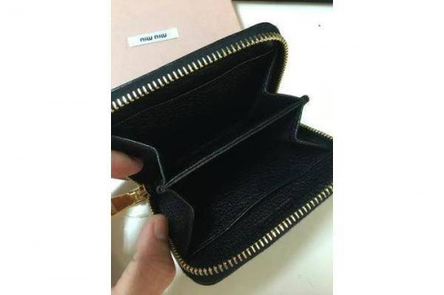 コインケースのMIUMIU