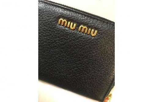 MIUMIUの5M0268