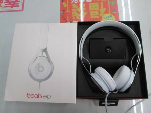 ヘッドホンのBeats