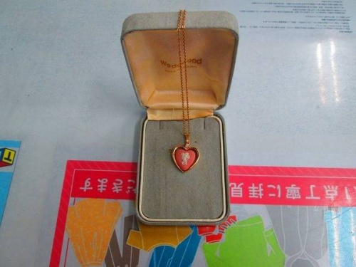 ブランド・ラグジュアリーのアクセサリー