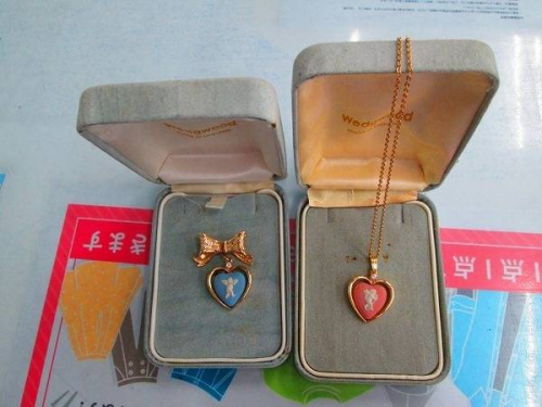 ハートペンダントのWEDGWOOD