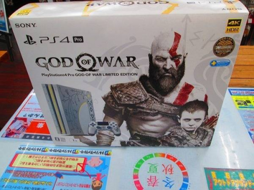 限定品のPS4 Pro