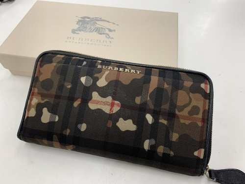 ブランド・ラグジュアリーの長財布