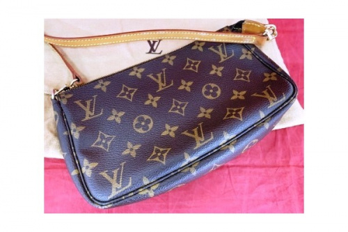 アクセサリーポーチのLOUIS VUITTON