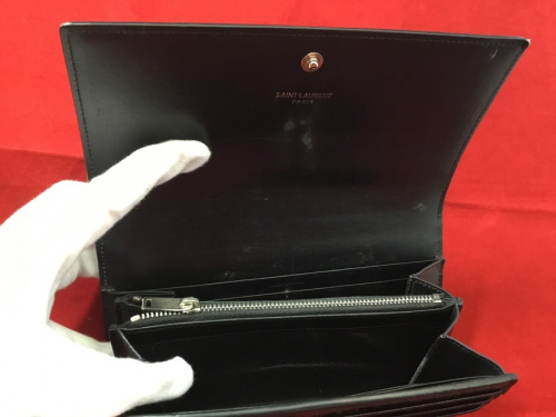 財布のSaintLaurentParis
