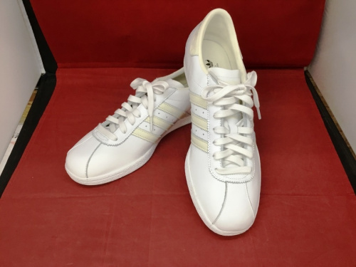 メンズファッションのアディダス