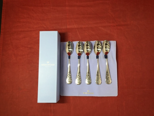 タイニーカトラリーのＷｅｄｇＷｏｏｄ