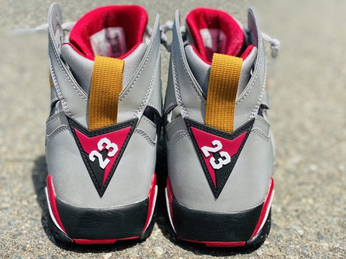 AIR JORDAN 7のリフレクティブ