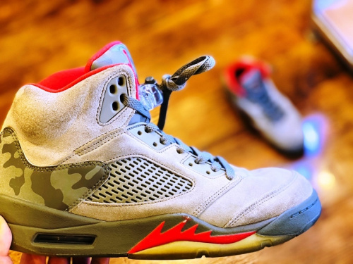 AIR JORDAN5のAJ5