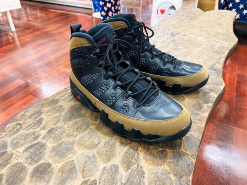 AIR JORDAN9のAJ9