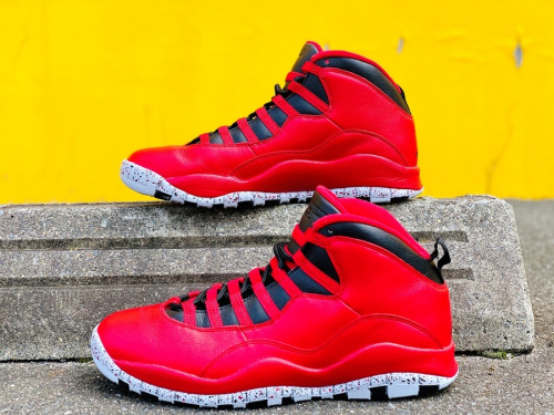 スニーカーのAIR JORDAN 10