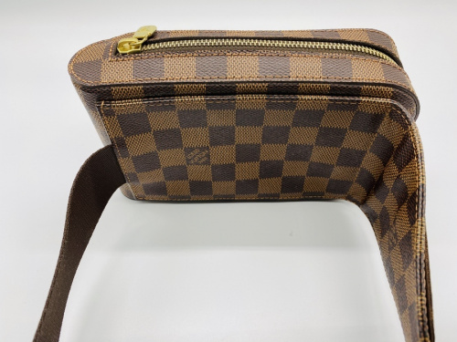LOUIS VUITTONのダミエ