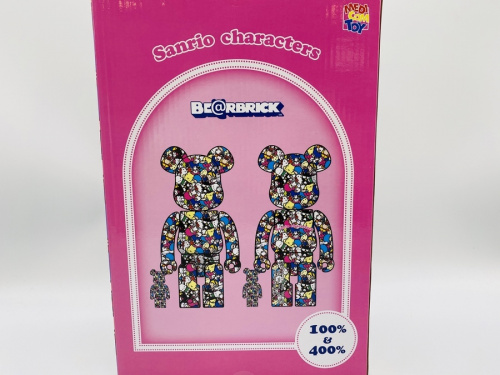 ベアブリックのMEDICOM TOY