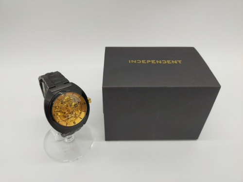 INDEPENDENT×DRESSCAMPのインディペンデント×ドレスキャンプ
