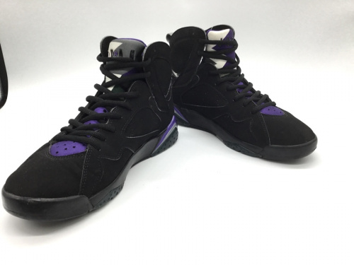 AIR JORDAN 7のスニーカー買取