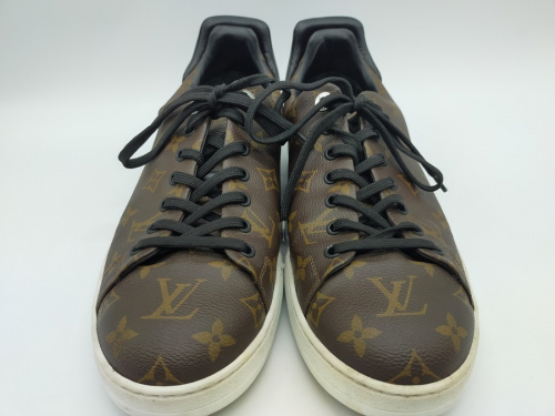 ルイヴィトンのスニーカー