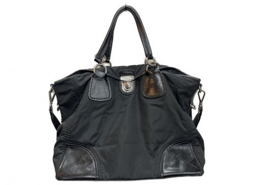 ルイヴィトンのプラダ