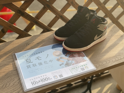 半袖の夏物衣類