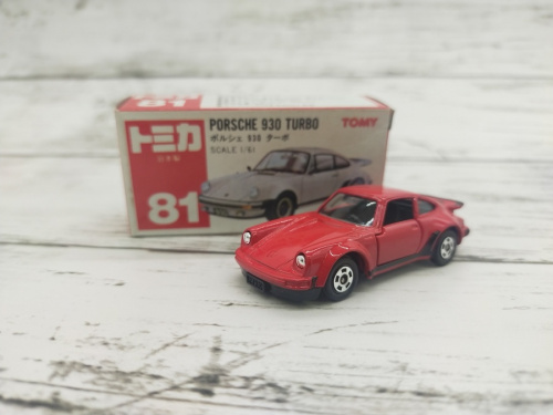 トミカのミニカー