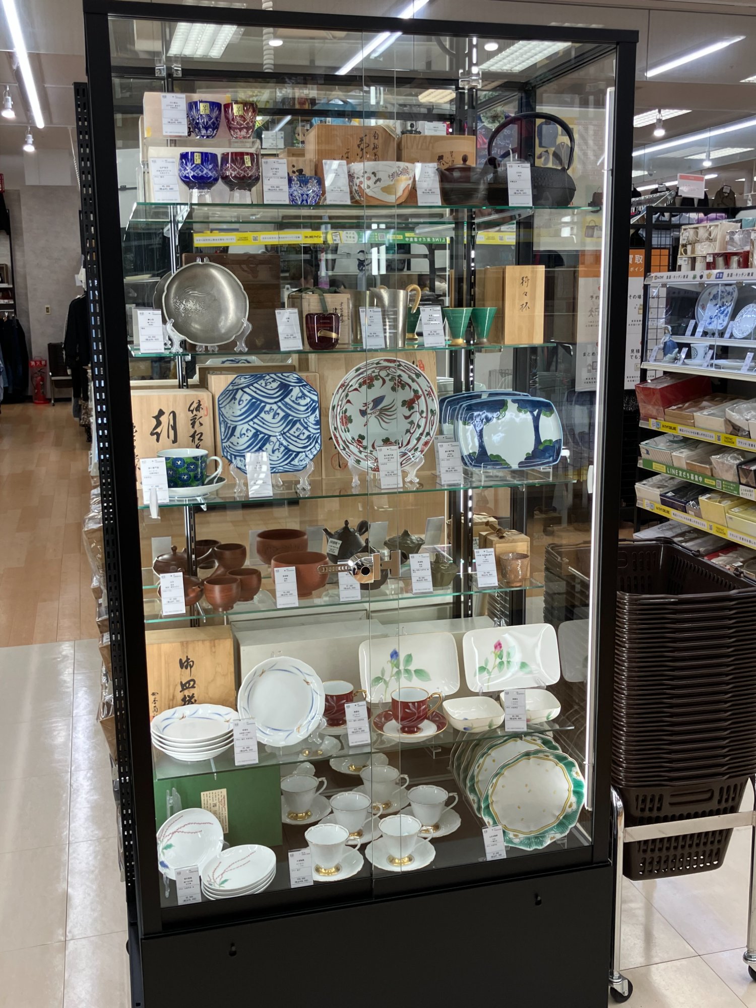 有田焼】源右衛門窯「染錦大樹」長角皿2客セットが買取入荷しました