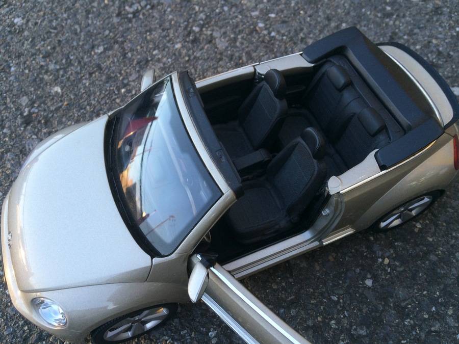 京商 ビートル Kyosho VW THE Beetle 1/18ダイキャストカー No.64 京商 1/18