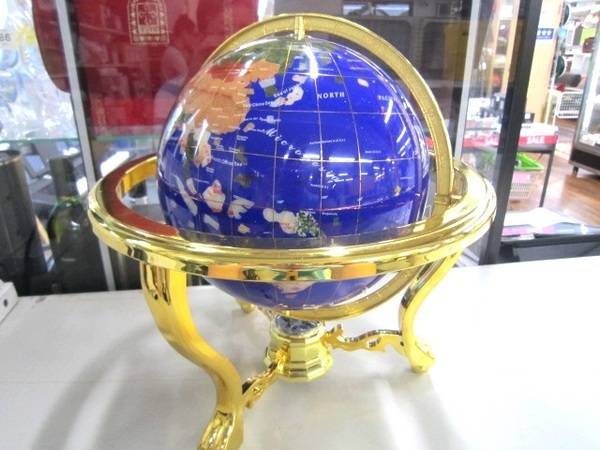宝石地球儀 アンティーク 置物 （ その他宝石・真珠）の買取価格