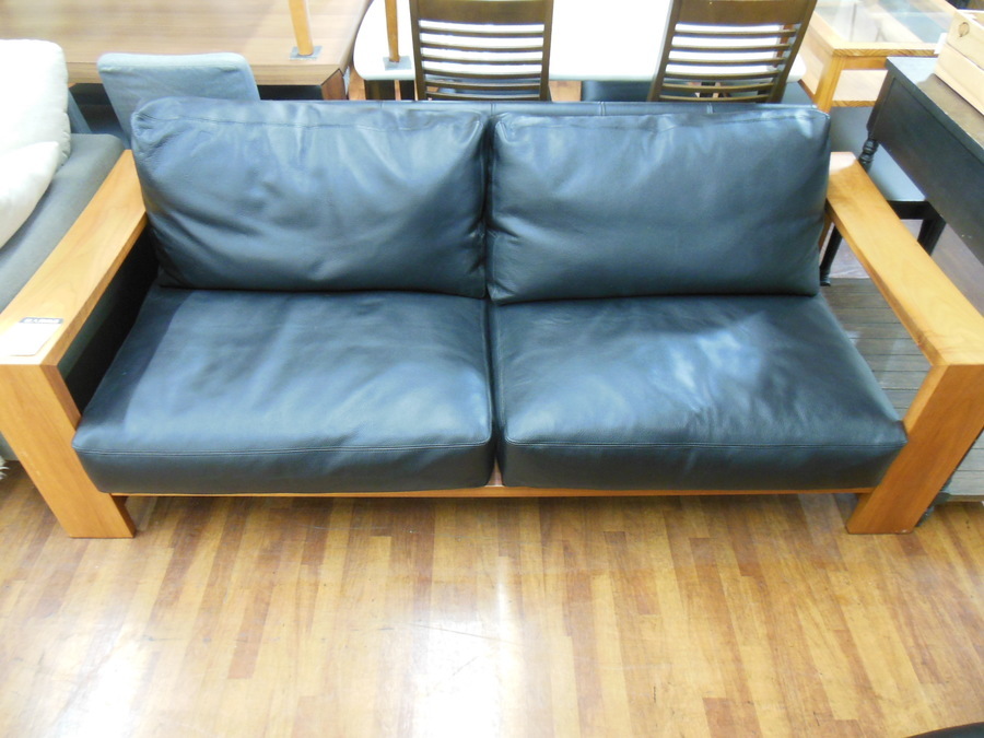 家具蔵 3人掛けソファー オットマン付 入荷!!【大宮店】｜2020年03月11