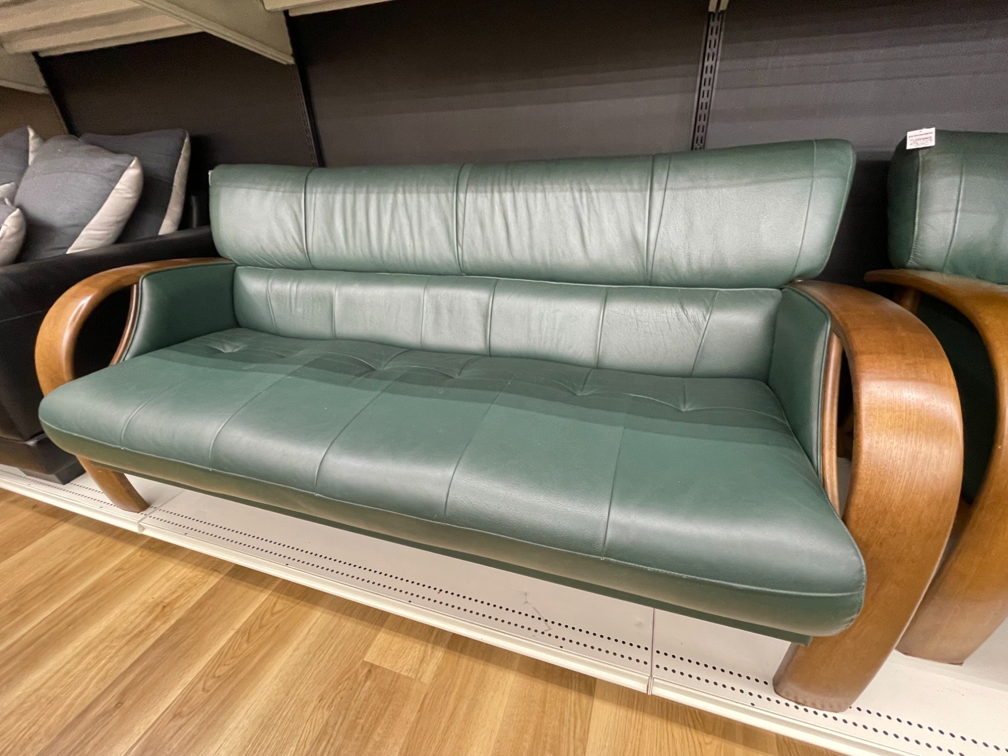karimoku(カリモク) 3人掛けソファー 買取入荷しました!!｜2025年07月