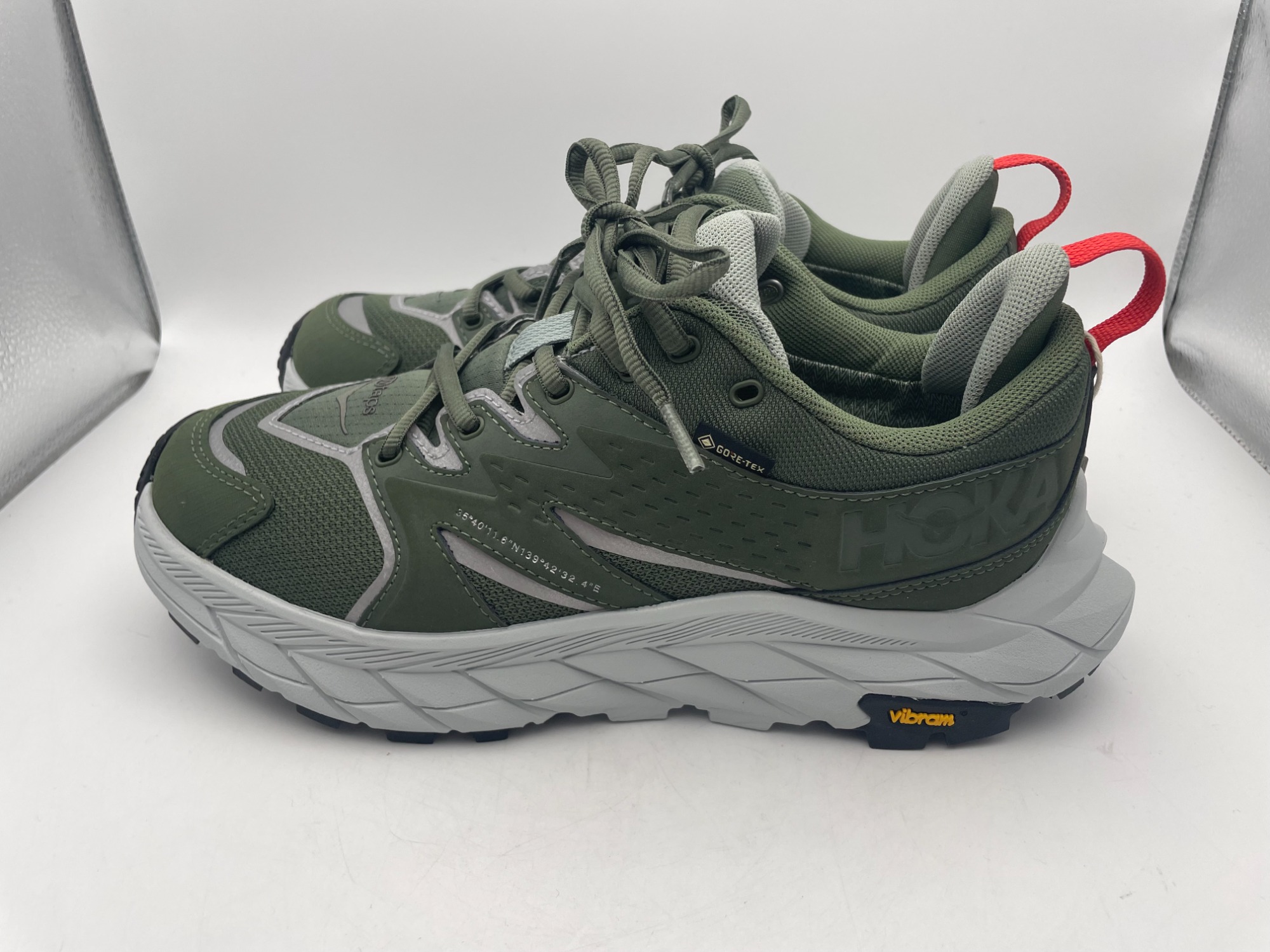 HOKAONEONE(ホカオネオネ)× WTAPS(ダブルタップス)ローカット