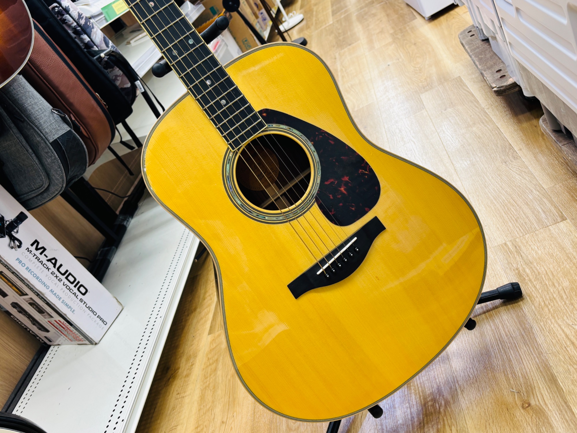 Yamaha エレアコ Made.in.Japan YAMAHA LJ6 ARE NT ギター担当厳選 アコギ初心者セット エレアコギター