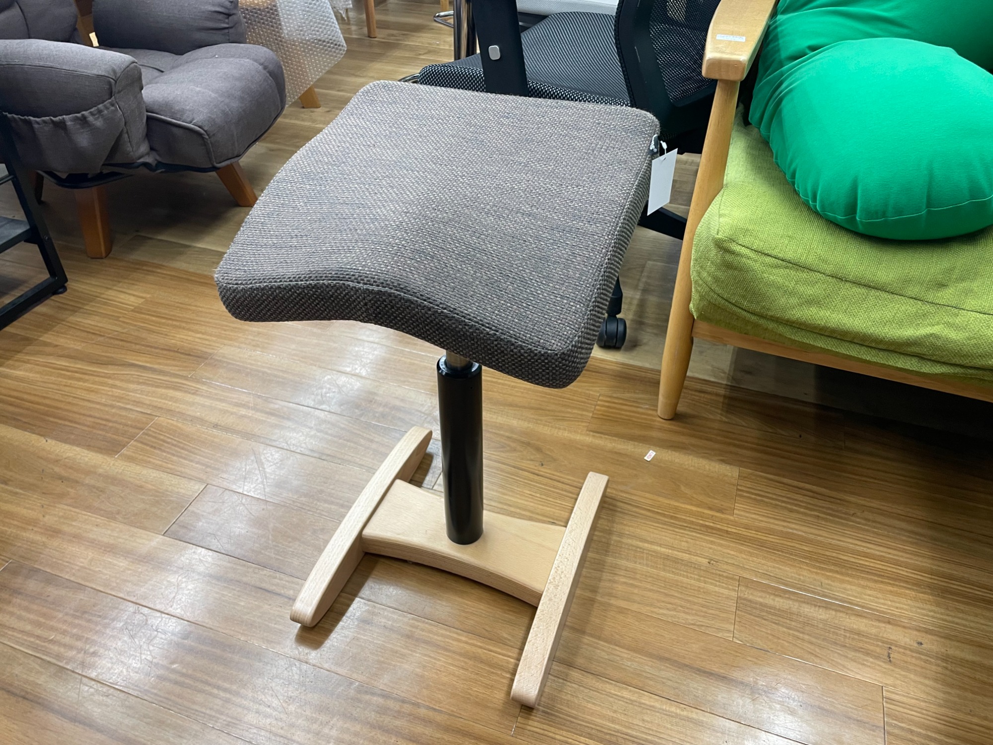 balans Synergy(バランスシナジー) バランスチェアー 買取入荷しました