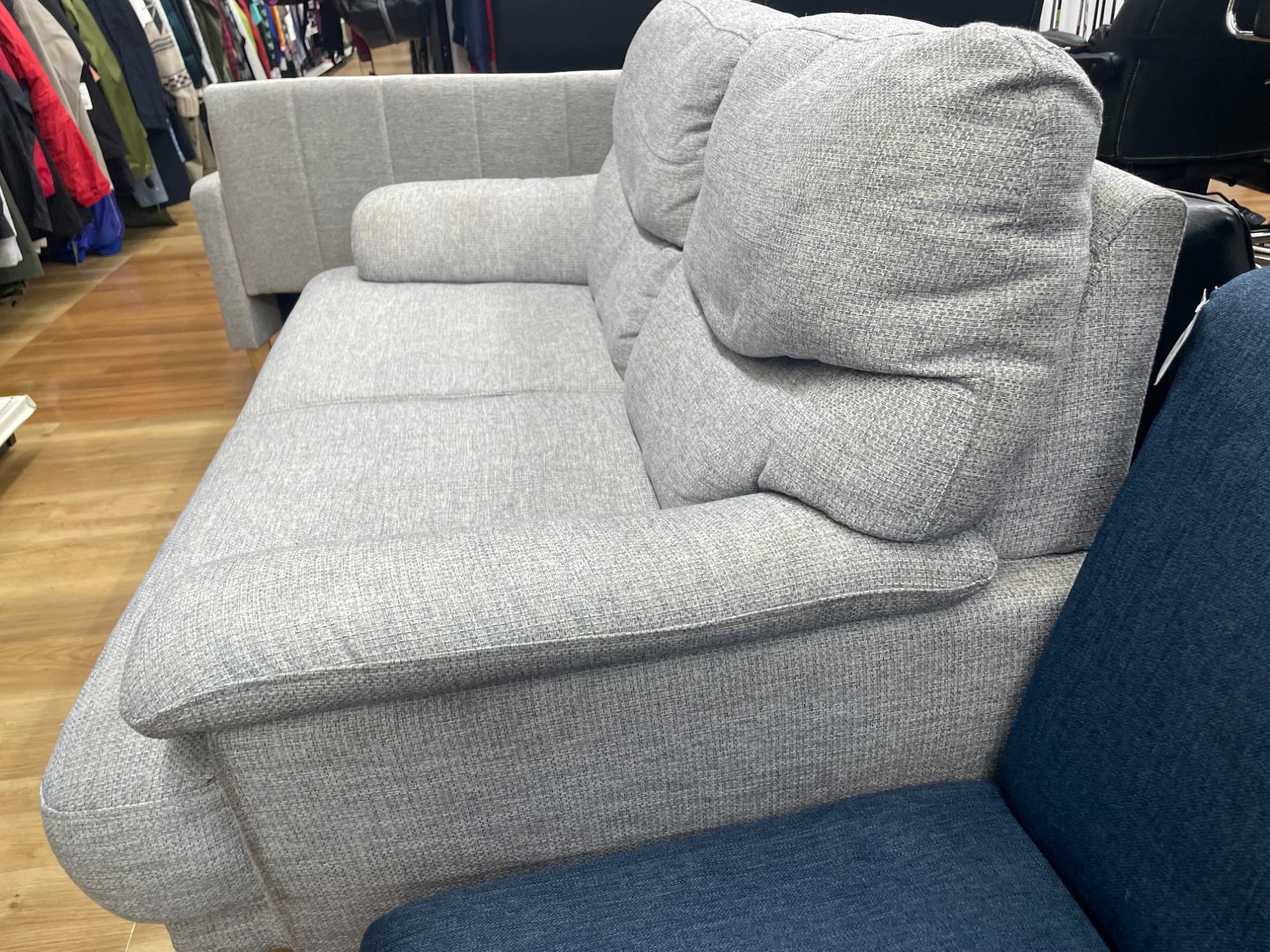 ソファー1万円以下！】トレファク大宮店は家具も安い！お手頃な家具 