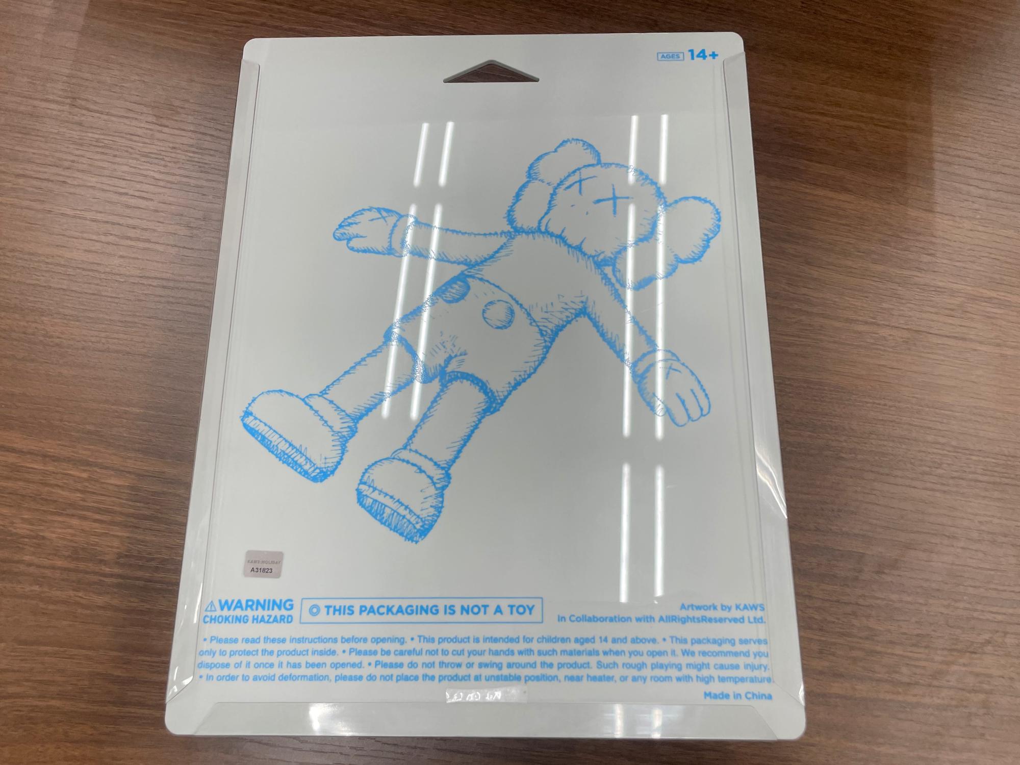 スマホで購入】KAWS(カウズ) KAWS HOLIDAY HONG KONG Vinyl Bath Toy