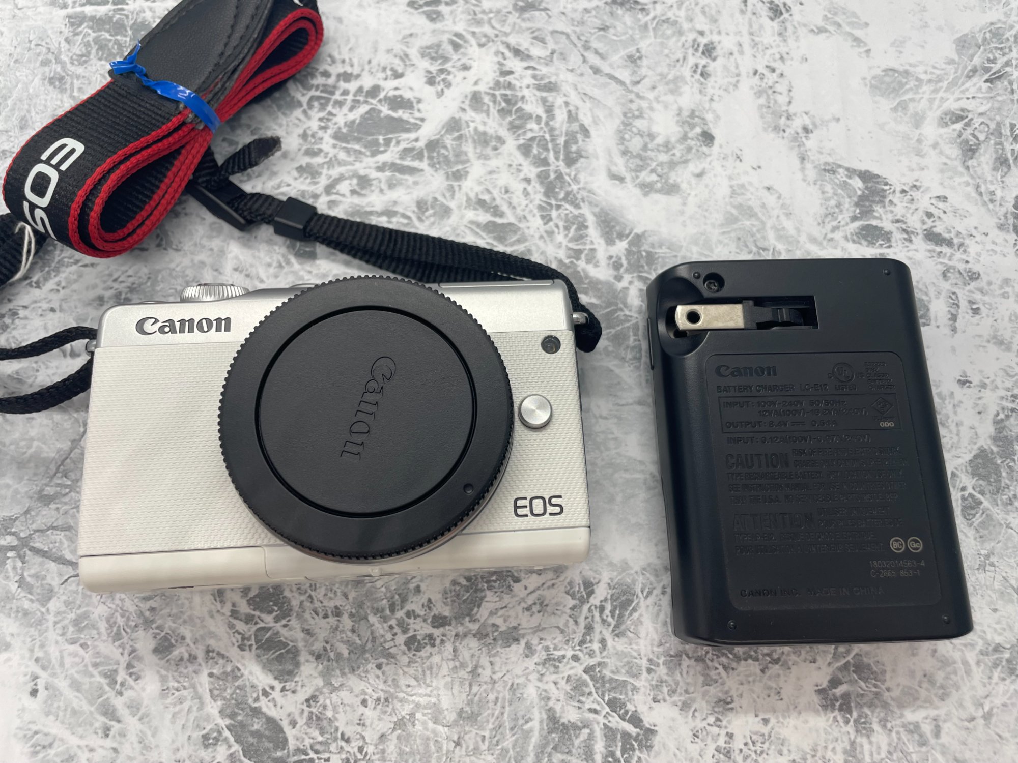 Canon / キヤノン】ミラーレス一眼 EOS M100 EF-M15-45 IS STMキット
