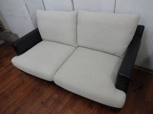 家具・インテリアのテーブル
