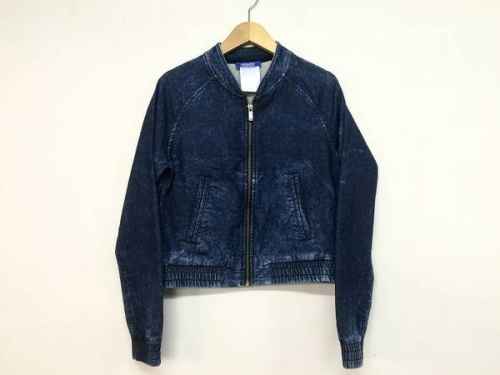 レディースファッションのジャケット