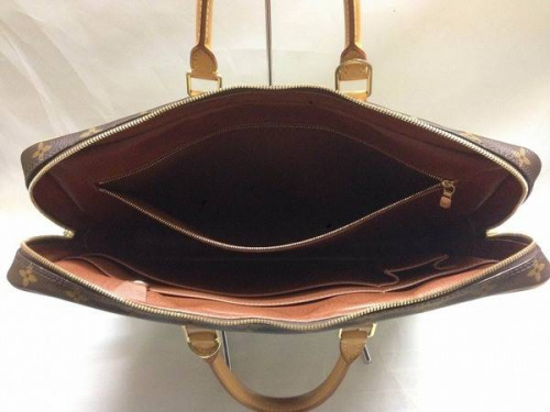 バッグのルイヴィトン(LOUIS VUITTON)