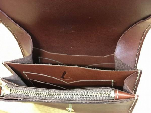 土屋鞄 ユニックリベルタ レザー2つ折り財布 買取入荷致しました