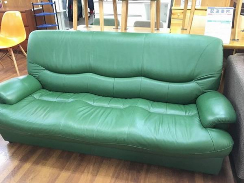 特選家具のカリモク