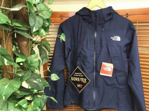 アウトドアのアウトドアウェア