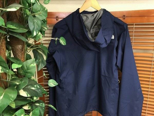 アウトドアウェア