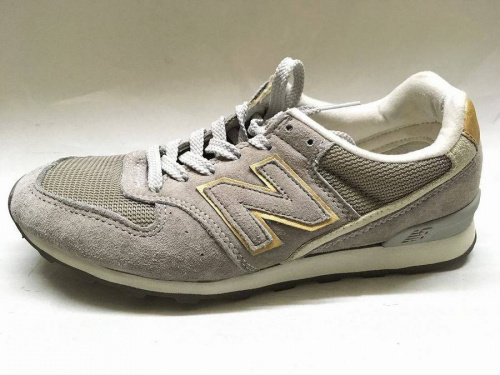 シューズのニューバランス（new balance）
