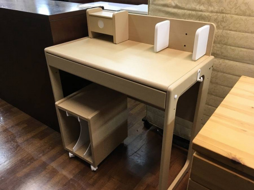 家具・インテリアのデスク