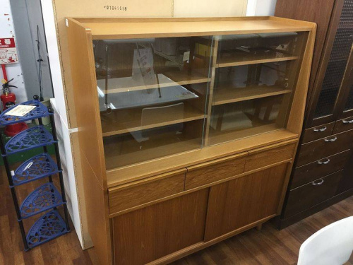 特選家具のウニコ(UNICO)