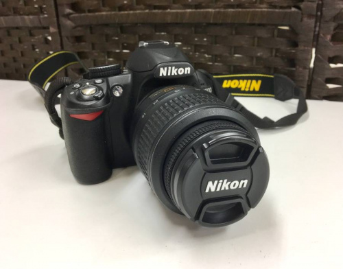 デジタル家電のデジタルカメラ