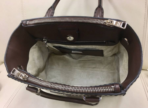 プラダ（PRADA）のハンドバッグ